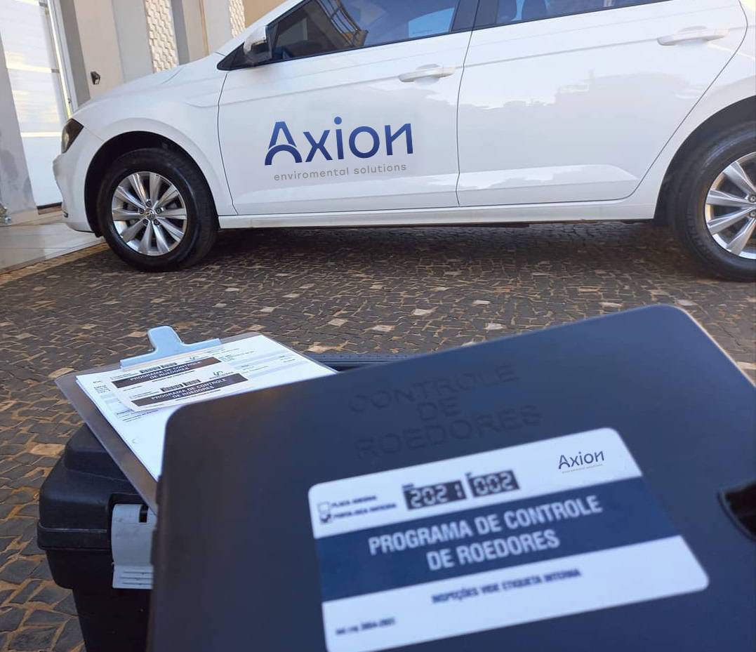 Carro Axion e programa de controle de roedores